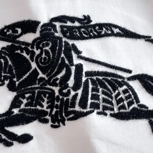 Replica Burberry T-Shirts Short Sleeved For Unisex #1414522 $42.00 USD for Wholesale