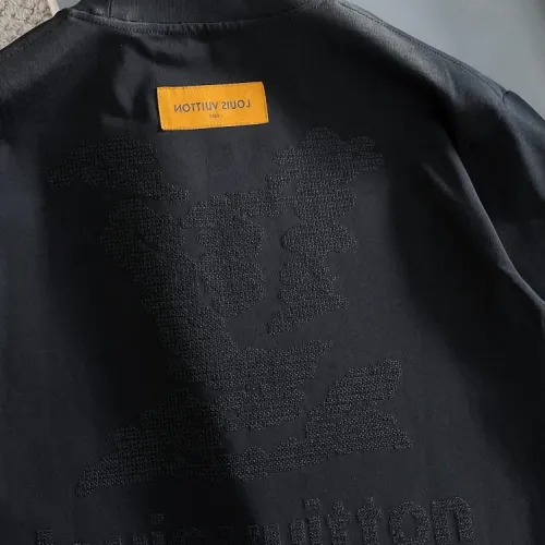 Replica Louis Vuitton LV T-Shirts Short Sleeved For Unisex #1414573 $42.00 USD for Wholesale