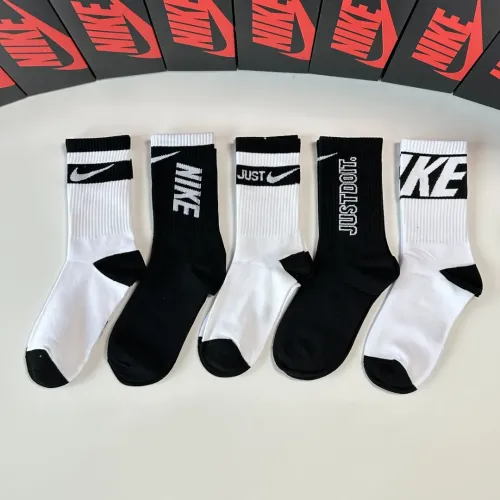 Replica Nike Socks #1414821 $29.00 USD for Wholesale