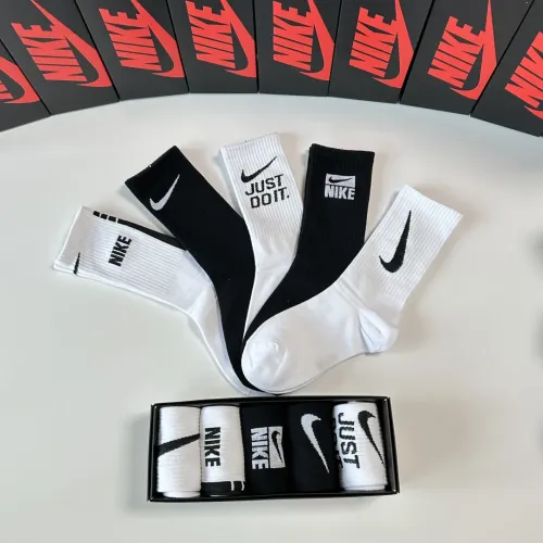 Replica Nike Socks #1414887 $29.00 USD for Wholesale