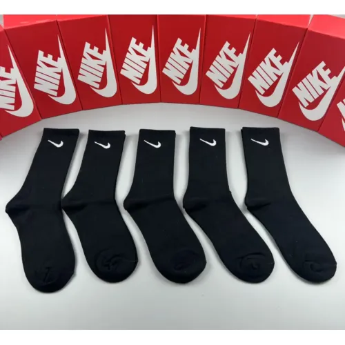 Wholesale Nike Socks #1415270 $29.00 USD, Wholesale Quality Replica Nike Socks