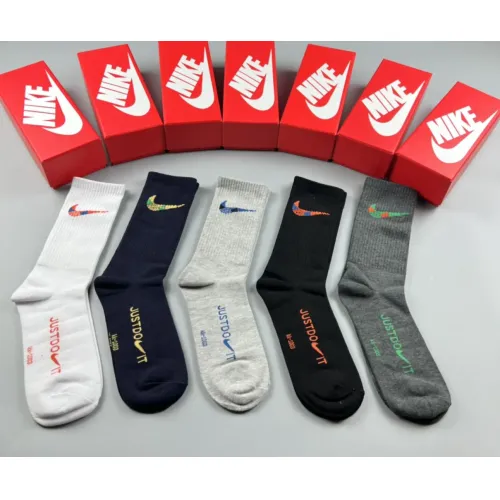 Wholesale Nike Socks #1415271 $29.00 USD, Wholesale Quality Replica Nike Socks