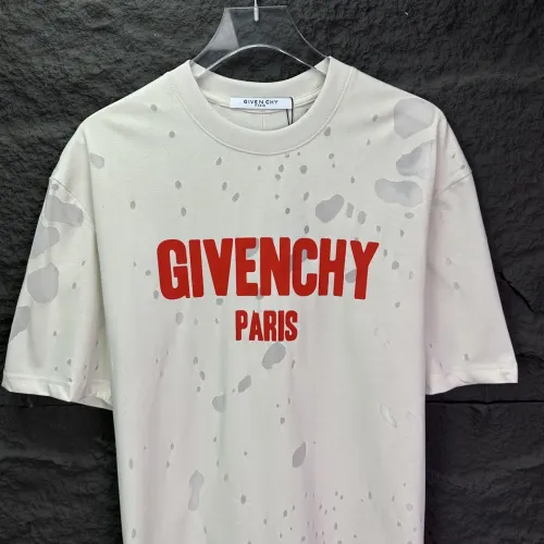 Replica Givenchy T-Shirts Short Sleeved For Unisex #1416491 $40.00 USD for Wholesale