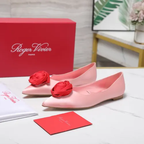 Wholesale Roger Vivier RV Flat Shoes For Women #1418117 $115.00 USD, Wholesale Quality Replica Roger Vivier RV Flat Shoes