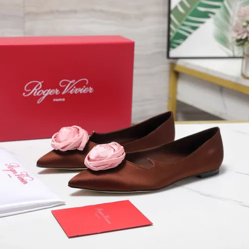 Wholesale Roger Vivier RV Flat Shoes For Women #1418121 $115.00 USD, Wholesale Quality Replica Roger Vivier RV Flat Shoes