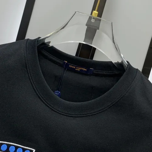 Replica Louis Vuitton LV T-Shirts Short Sleeved For Men #1418321 $60.00 USD for Wholesale