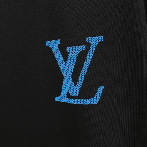Replica Louis Vuitton LV T-Shirts Short Sleeved For Men #1418335 $64.00 USD for Wholesale