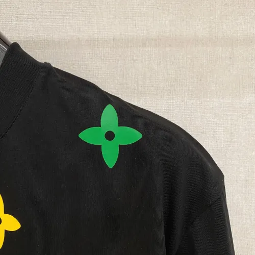Replica Louis Vuitton LV T-Shirts Short Sleeved For Men #1418337 $64.00 USD for Wholesale