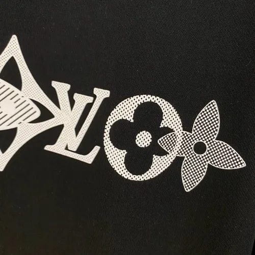 Replica Louis Vuitton LV T-Shirts Short Sleeved For Men #1418363 $64.00 USD for Wholesale