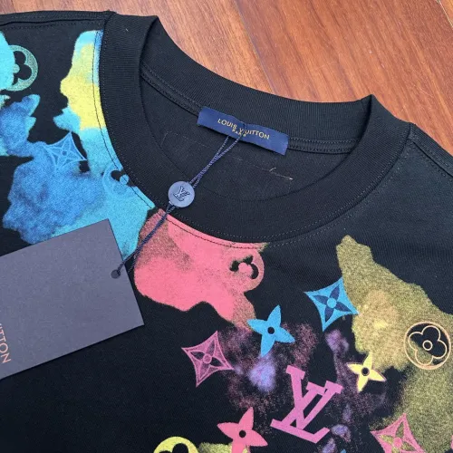 Replica Louis Vuitton LV T-Shirts Short Sleeved For Unisex #1418410 $48.00 USD for Wholesale
