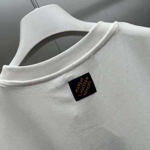 Replica Louis Vuitton LV T-Shirts Short Sleeved For Unisex #1418772 $56.00 USD for Wholesale