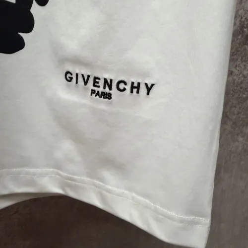 Replica Givenchy T-Shirts Short Sleeved For Unisex #1418777 $48.00 USD for Wholesale