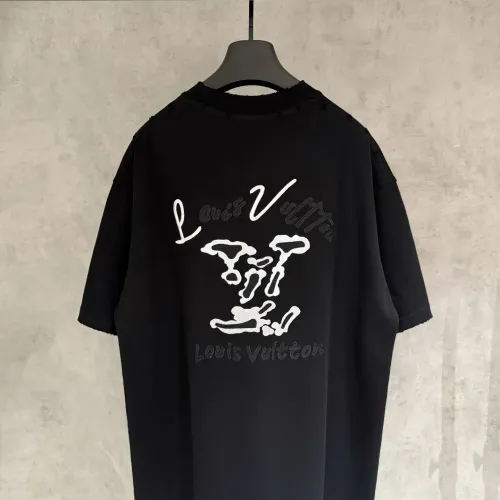 Replica Louis Vuitton LV T-Shirts Short Sleeved For Unisex #1418800 $56.00 USD for Wholesale