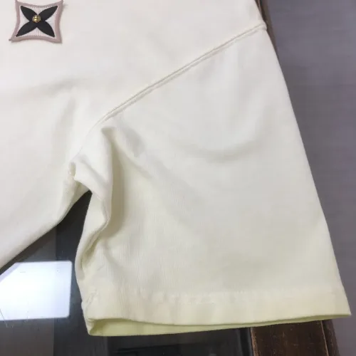 Replica Louis Vuitton LV T-Shirts Short Sleeved For Unisex #1419929 $36.00 USD for Wholesale