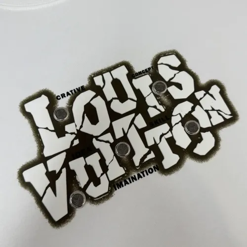 Replica Louis Vuitton LV T-Shirts Short Sleeved For Unisex #1419959 $29.00 USD for Wholesale