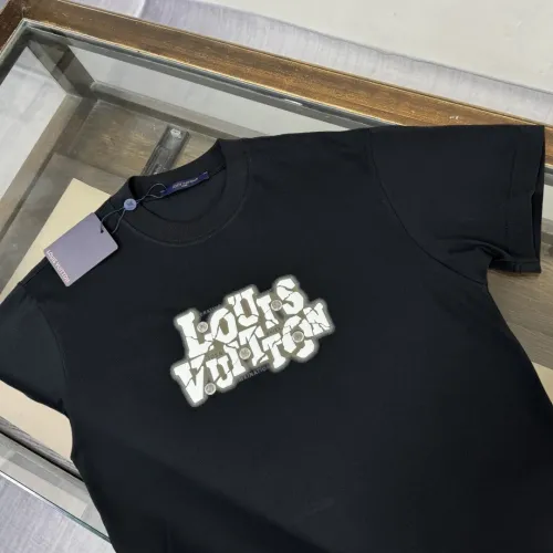 Replica Louis Vuitton LV T-Shirts Short Sleeved For Unisex #1419962 $29.00 USD for Wholesale