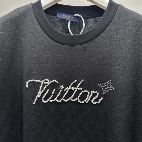 Replica Louis Vuitton LV T-Shirts Short Sleeved For Unisex #1421860 $72.00 USD for Wholesale
