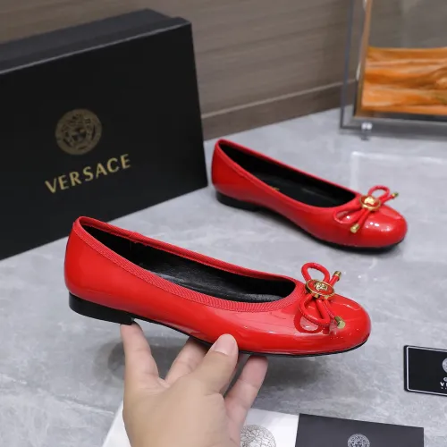 Replica Versace Flat Shoes For Women #1422328 $118.00 USD for Wholesale
