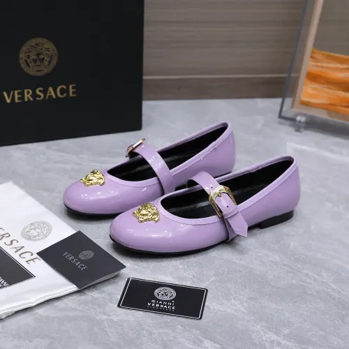 Wholesale Versace Flat Shoes For Women #1422330 $118.00 USD, Wholesale Quality Replica Versace Flat Shoes