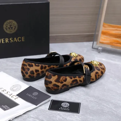 Replica Versace Flat Shoes For Women #1422334 $118.00 USD for Wholesale