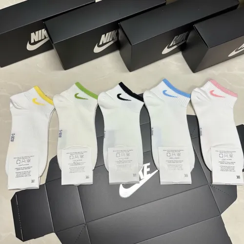 Replica Nike Socks For Women #1422575 $25.00 USD for Wholesale