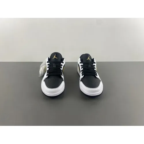 Replica Air Jordan 1 I For Women #1423272 $92.00 USD for Wholesale