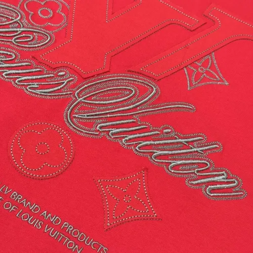 Replica Louis Vuitton LV T-Shirts Short Sleeved For Unisex #1423469 $32.00 USD for Wholesale