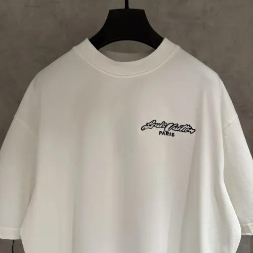 Replica Louis Vuitton LV T-Shirts Short Sleeved For Unisex #1424106 $56.00 USD for Wholesale