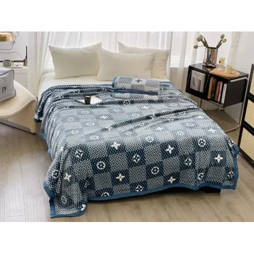 Wholesale Louis Vuitton LV Blankett #1424503 $68.00 USD, Wholesale Quality Replica Louis Vuitton LV Blanket
