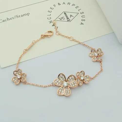 Wholesale Van Cleef &amp; Arpels Bracelets For Women #1425068 $29.00 USD, Wholesale Quality Replica Van Cleef &amp; Arpels Bracelets