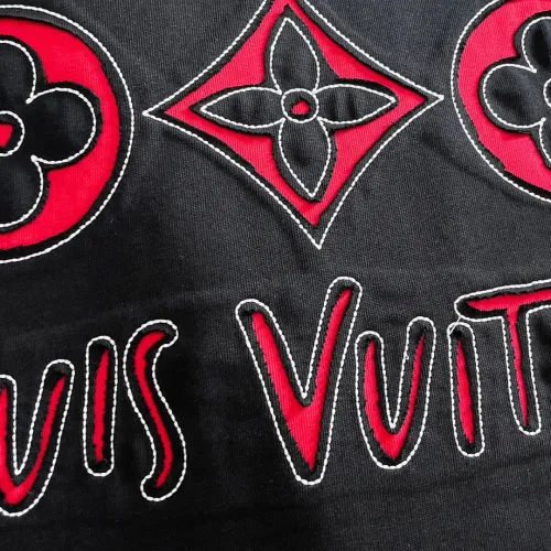 Replica Louis Vuitton LV T-Shirts Short Sleeved For Unisex #1426698 $42.00 USD for Wholesale