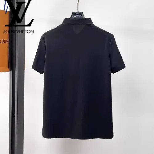 Replica Louis Vuitton LV T-Shirts Short Sleeved For Men #1426877 $48.00 USD for Wholesale