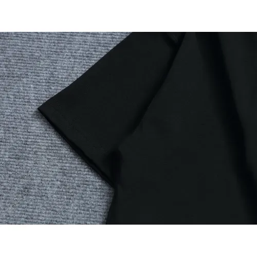 Replica Louis Vuitton LV T-Shirts Short Sleeved For Unisex #1427001 $38.00 USD for Wholesale