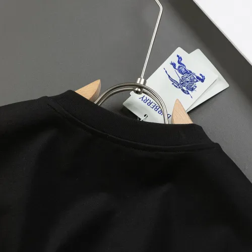 Replica Burberry T-Shirts Short Sleeved For Unisex #1427015 $38.00 USD for Wholesale