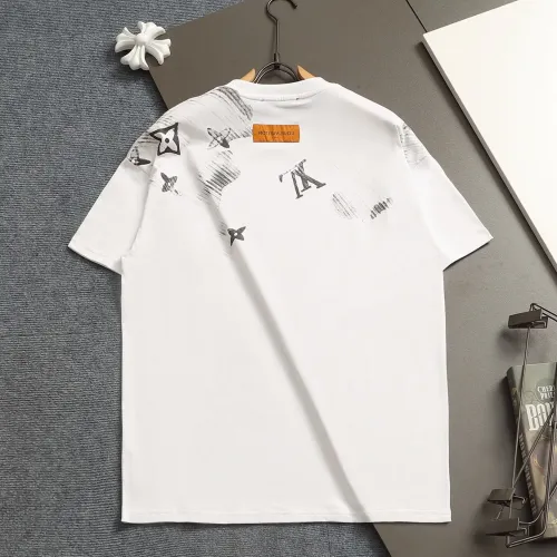 Replica Louis Vuitton LV T-Shirts Short Sleeved For Unisex #1427040 $38.00 USD for Wholesale