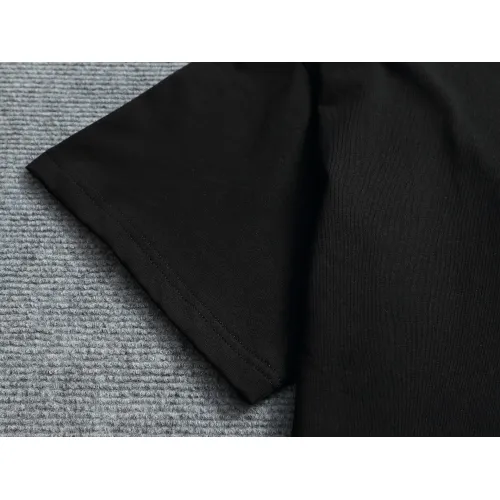 Replica Louis Vuitton LV T-Shirts Short Sleeved For Unisex #1427043 $38.00 USD for Wholesale
