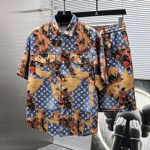 Wholesale Louis Vuitton LV Tracksuits Short Sleeved For Men #1427841 $68.00 USD, Wholesale Quality Replica Louis Vuitton LV Tracksuits