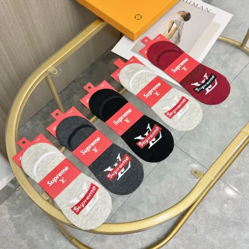 Replica Louis Vuitton LV Socks #1428158 $25.00 USD for Wholesale