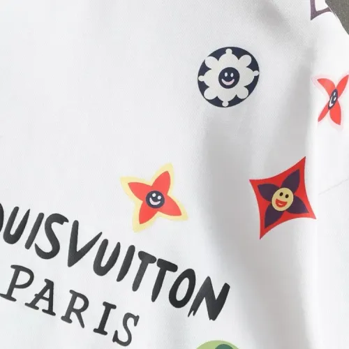 Replica Louis Vuitton LV T-Shirts Short Sleeved For Unisex #1428166 $36.00 USD for Wholesale