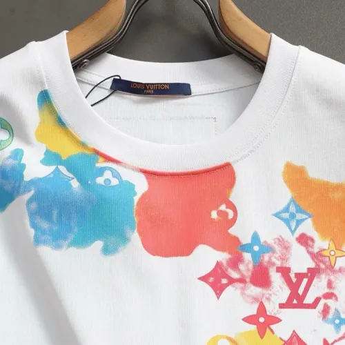Replica Louis Vuitton LV T-Shirts Short Sleeved For Unisex #1428181 $36.00 USD for Wholesale