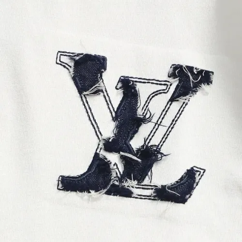 Replica Louis Vuitton LV T-Shirts Short Sleeved For Unisex #1428195 $42.00 USD for Wholesale