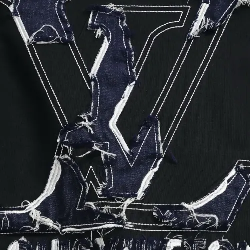 Replica Louis Vuitton LV T-Shirts Short Sleeved For Unisex #1428196 $42.00 USD for Wholesale
