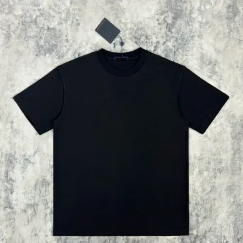 Replica Louis Vuitton LV T-Shirts Short Sleeved For Unisex #1428226 $60.00 USD for Wholesale