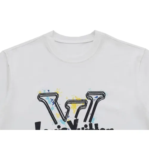 Replica Louis Vuitton LV T-Shirts Short Sleeved For Unisex #1428620 $39.00 USD for Wholesale