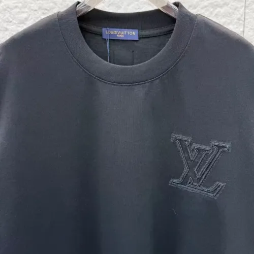 Replica Louis Vuitton LV T-Shirts Short Sleeved For Unisex #1428883 $41.00 USD for Wholesale