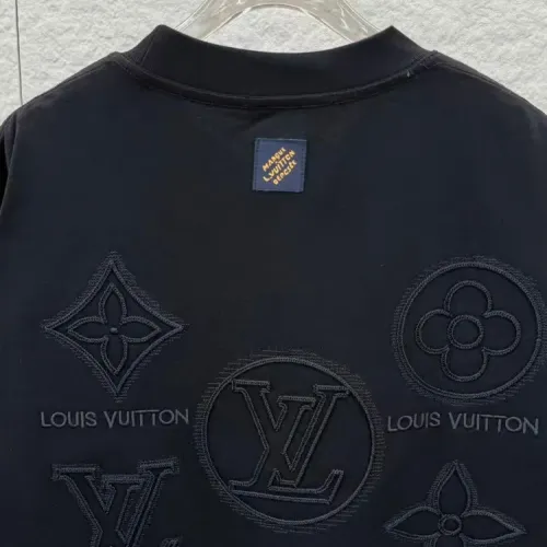 Replica Louis Vuitton LV T-Shirts Short Sleeved For Unisex #1428883 $41.00 USD for Wholesale