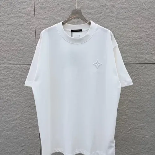 Replica Louis Vuitton LV T-Shirts Short Sleeved For Unisex #1428890 $40.00 USD for Wholesale