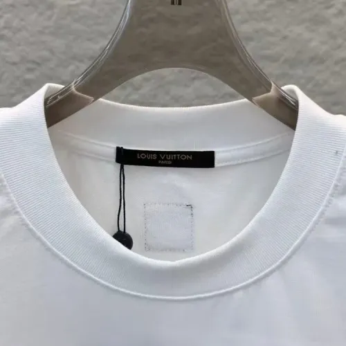 Replica Louis Vuitton LV T-Shirts Short Sleeved For Unisex #1428894 $39.00 USD for Wholesale