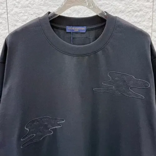 Replica Louis Vuitton LV T-Shirts Short Sleeved For Unisex #1428901 $39.00 USD for Wholesale
