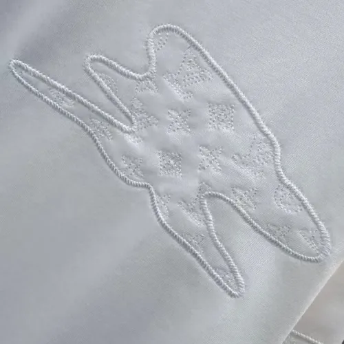 Replica Louis Vuitton LV T-Shirts Short Sleeved For Unisex #1428902 $39.00 USD for Wholesale